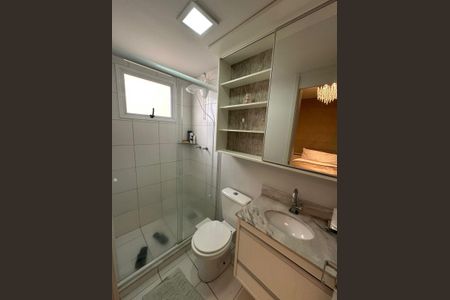 Apartamento à venda com 67m², 3 quartos e 1 vaga Apartamento à venda com 67m², 3 quartos e 1 vagaBanheiro