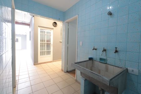 Casa para alugar com 90m², 2 quartos e 2 vagasÁrea de Serviço