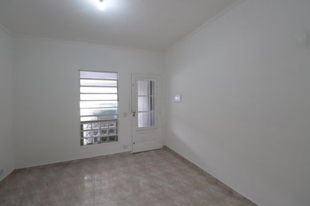 Casa para alugar com 90m², 2 quartos e 2 vagasSala