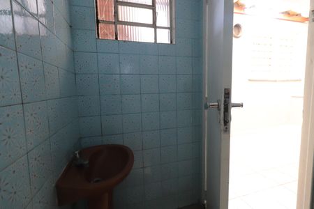 Casa para alugar com 90m², 2 quartos e 2 vagasBanheiro de serviço