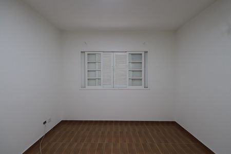 Casa para alugar com 90m², 2 quartos e 2 vagasQuarto 1