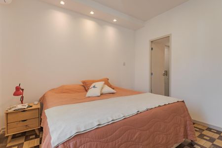 Suíte de apartamento à venda com 3 quartos, 100m² em Independência, Porto Alegre