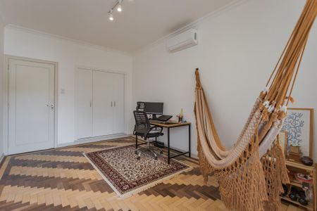 Quarto 1 de apartamento à venda com 3 quartos, 100m² em Independência, Porto Alegre