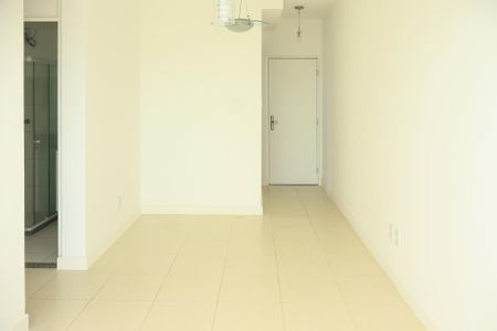 Apartamento para alugar com 71m², 2 quartos e 2 vagasSala