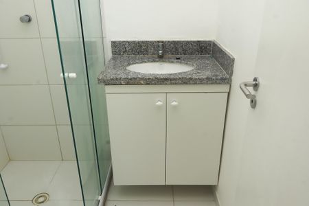 Apartamento para alugar com 71m², 2 quartos e 2 vagasBanheiro Social