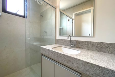Apartamento para alugar com 63m², 2 quartos e 2 vagas Apartamento para alugar com 63m², 2 quartos e 2 vagasBanheiro da Suíte 1