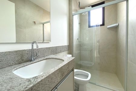 Apartamento para alugar com 63m², 2 quartos e 2 vagas Apartamento para alugar com 63m², 2 quartos e 2 vagasBanheiro