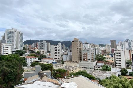 Apartamento para alugar com 63m², 2 quartos e 2 vagas Apartamento para alugar com 63m², 2 quartos e 2 vagasVista da Sala