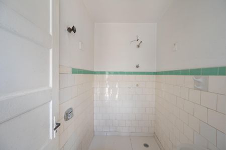 Casa à venda com 275m², 3 quartos e 4 vagasBanheiro de Serviço