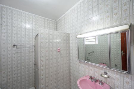 Casa à venda com 275m², 3 quartos e 4 vagasBanheiro Social