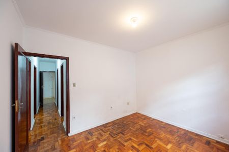 Casa à venda com 275m², 3 quartos e 4 vagasQuarto 2