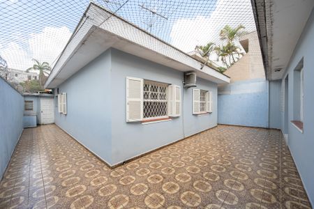 Casa à venda com 275m², 3 quartos e 4 vagasQuintal