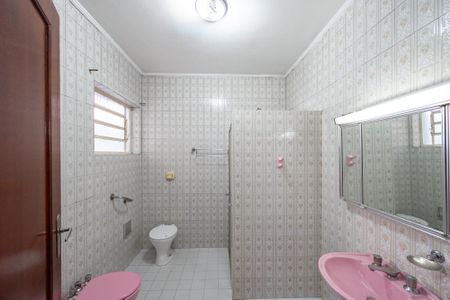 Casa à venda com 275m², 3 quartos e 4 vagasBanheiro Social