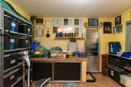 Casa para alugar com 250m², 5 quartos e 4 vagas Casa para alugar com 250m², 5 quartos e 4 vagasQuarto de Serviço