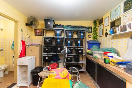 Casa para alugar com 250m², 5 quartos e 4 vagas Casa para alugar com 250m², 5 quartos e 4 vagasQuarto de Serviço