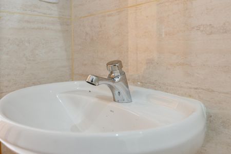 Banheiro de apartamento para alugar com 1 quarto, 49m² em Jardim Sao Salvador, Taboão da Serra