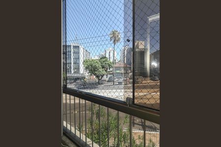 Apartamento para alugar com 95m², 2 quartos e sem vagaVaranda