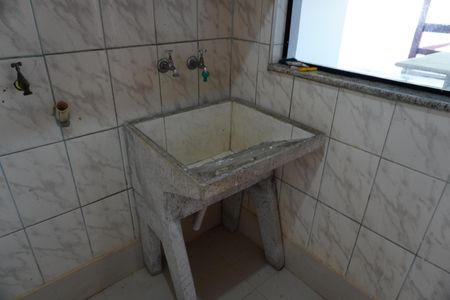 Casa para alugar com 416m², 4 quartos e 6 vagasÁrea de Serviço