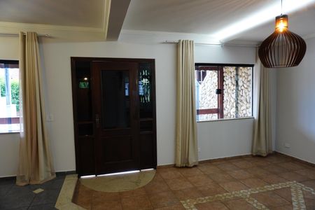 Casa para alugar com 416m², 4 quartos e 6 vagasSala de TV