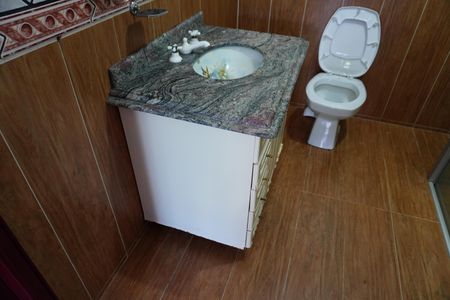 Casa para alugar com 416m², 4 quartos e 6 vagasBanheiro da Suíte 3