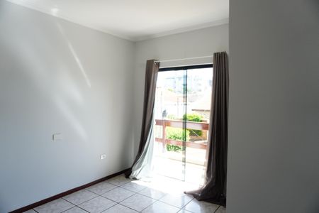 Casa para alugar com 416m², 4 quartos e 6 vagasSuíte 2