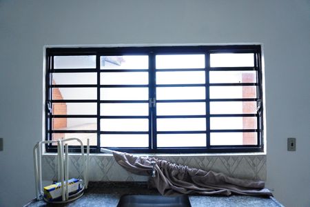 Casa para alugar com 416m², 4 quartos e 6 vagasDispensa