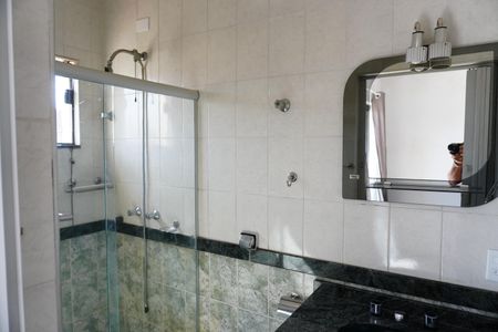 Casa para alugar com 416m², 4 quartos e 6 vagasBanheiro da Suíte 2