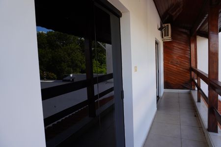 Casa para alugar com 416m², 4 quartos e 6 vagasSacada