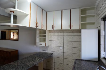 Casa para alugar com 416m², 4 quartos e 6 vagasCozinha 