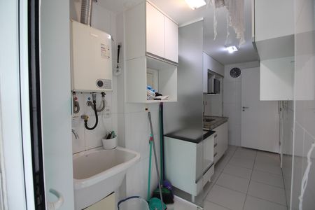 Apartamento à venda com 82m², 2 quartos e 1 vagaÁrea de Serviço