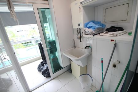 Apartamento à venda com 82m², 2 quartos e 1 vagaÁrea de Serviço