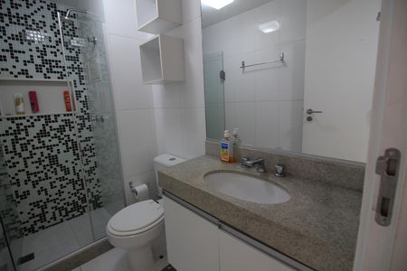 Apartamento à venda com 82m², 2 quartos e 1 vagaBanheiro Social