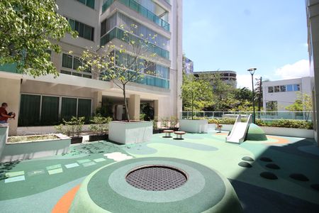 Apartamento à venda com 82m², 2 quartos e 1 vagaPlayground