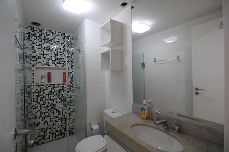 Apartamento à venda com 82m², 2 quartos e 1 vagaBanheiro Social