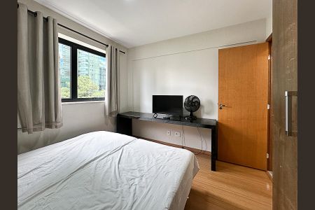 Quarto  de apartamento para alugar com 1 quarto, 40m² em Funcionários, Belo Horizonte