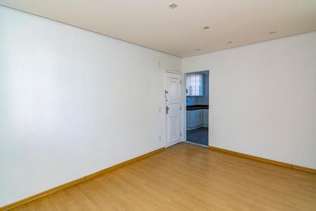 Sala de apartamento para alugar com 3 quartos, 86m² em Padre Eustáquio, Belo Horizonte