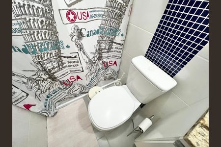 Casa à venda com 138m², 3 quartos e 3 vagasBanheiro da Suíte