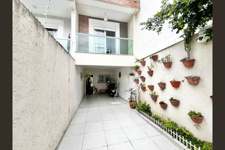 Casa à venda com 138m², 3 quartos e 3 vagasQuintal