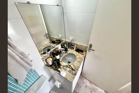Casa à venda com 138m², 3 quartos e 3 vagasBanheiro da Suíte 2