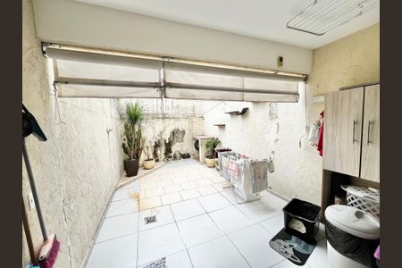 Casa à venda com 138m², 3 quartos e 3 vagasQuintal