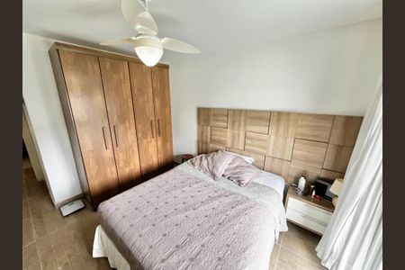 Casa à venda com 138m², 3 quartos e 3 vagasQuarto Suíte