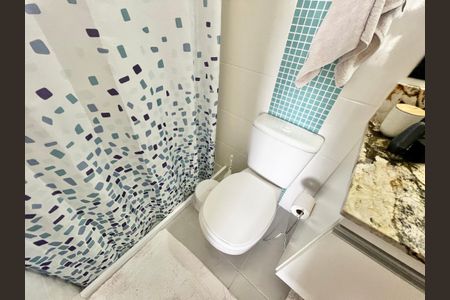 Casa à venda com 138m², 3 quartos e 3 vagasBanheiro da Suíte 2