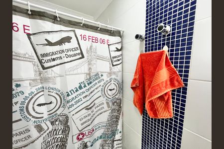 Casa à venda com 138m², 3 quartos e 3 vagasBanheiro da Suíte