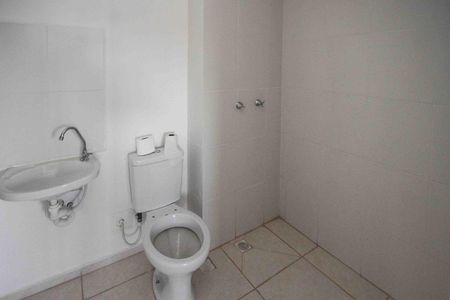 Apartamento para alugar com 45m², 2 quartos e sem vaga Apartamento para alugar com 45m², 2 quartos e sem vagaBanheiro