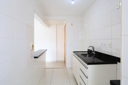 Apartamento à venda com 56m², 2 quartos e 1 vaga Apartamento à venda com 56m², 2 quartos e 1 vagaCozinha e Área de Serviço