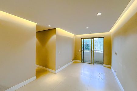 Apartamento à venda com 68m², 2 quartos e 1 vagaSala de Jantar