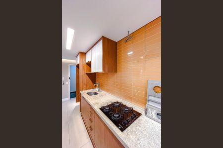 Apartamento à venda com 68m², 2 quartos e 1 vagaCozinha