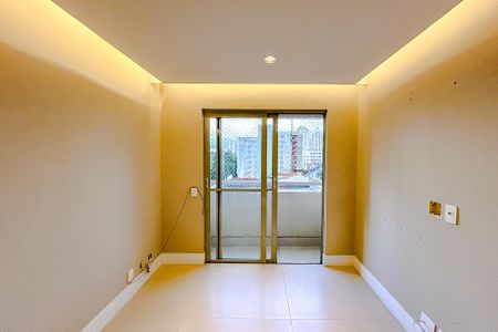 Apartamento à venda com 68m², 2 quartos e 1 vagaSala