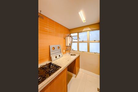 Apartamento à venda com 68m², 2 quartos e 1 vagaÁrea de Serviço