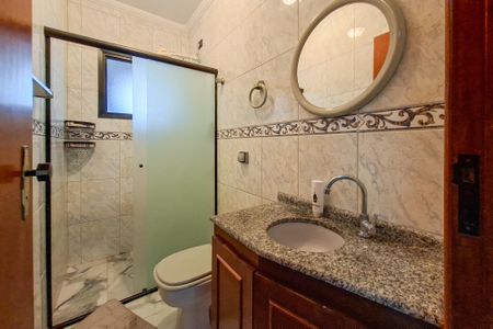 Apartamento para alugar com 108m², 2 quartos e 2 vagasBanheiro 